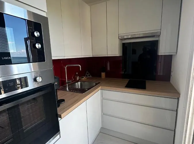 Les Marines - Belle Vue Apartment *